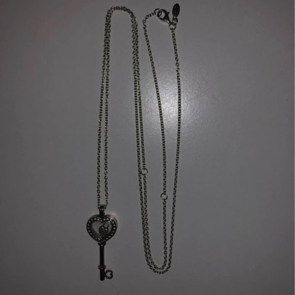 Pandora Necklace - Picture 1 of 1